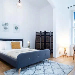  Apartment Lovely Downtown Close To The Basilica Hungary